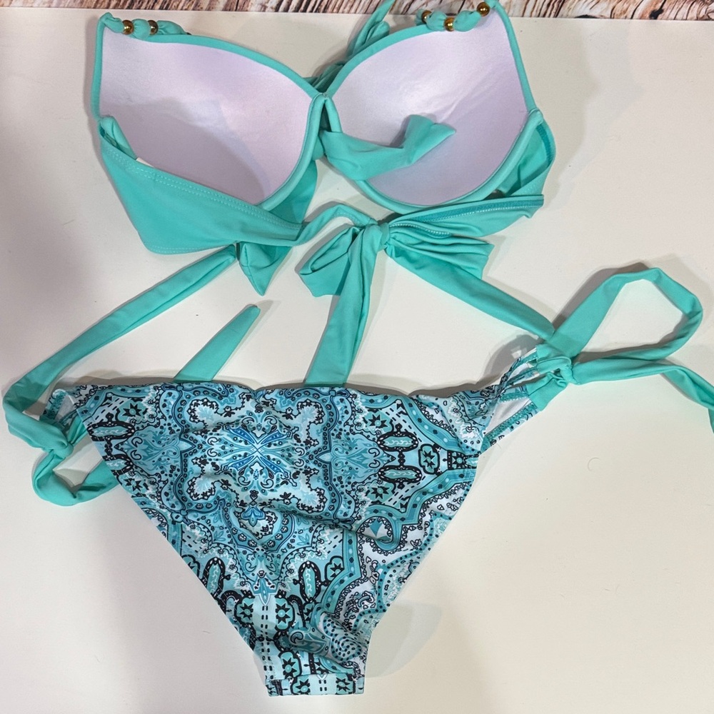 Turquoise Bikini Set With Patterned Bottom - image 4
